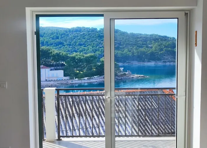Bobelino Tatil Evi Povlja (Brac)